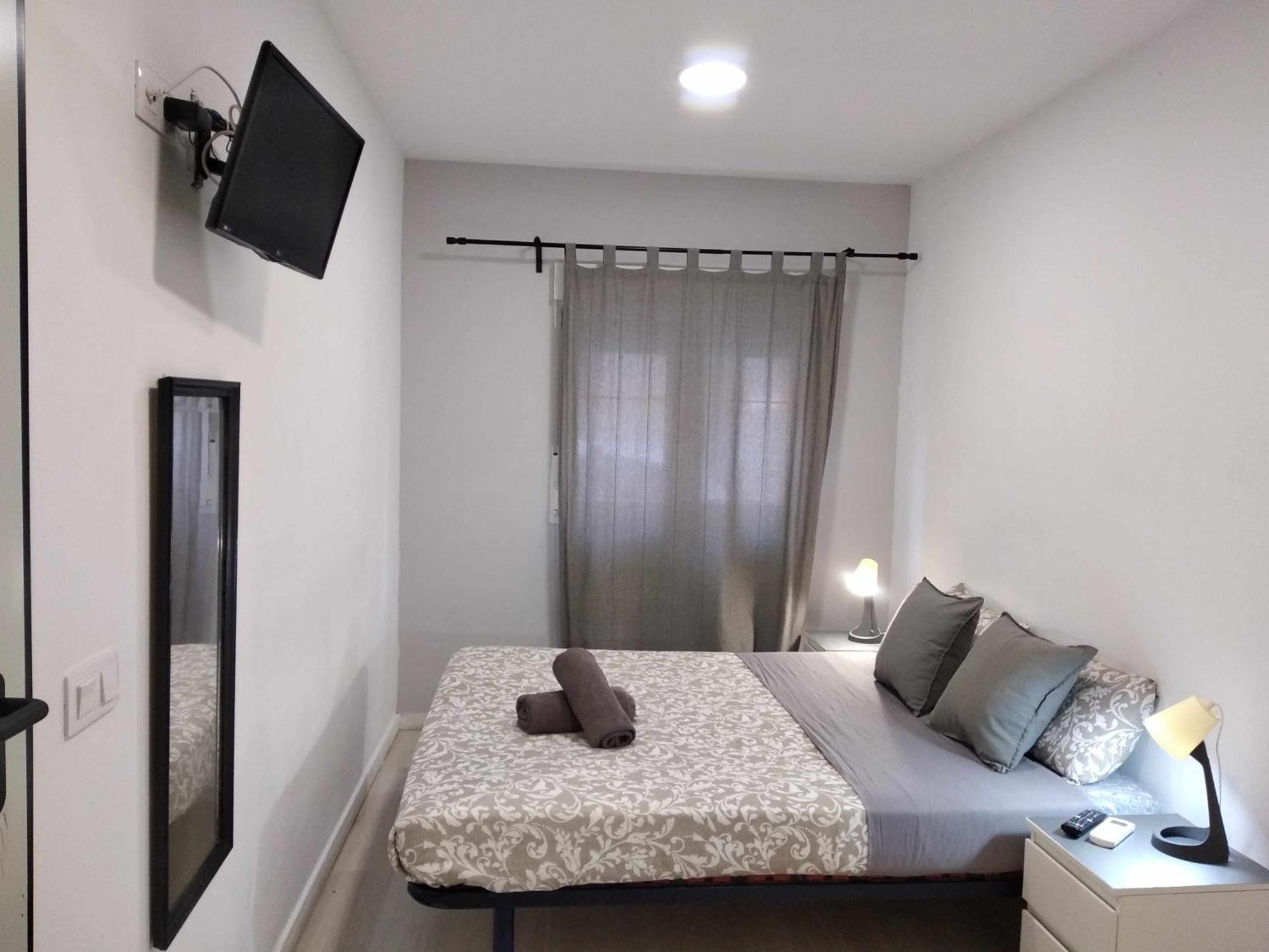 Hostal Urban Basic L'Hospitalet de Llobregat Quarto foto